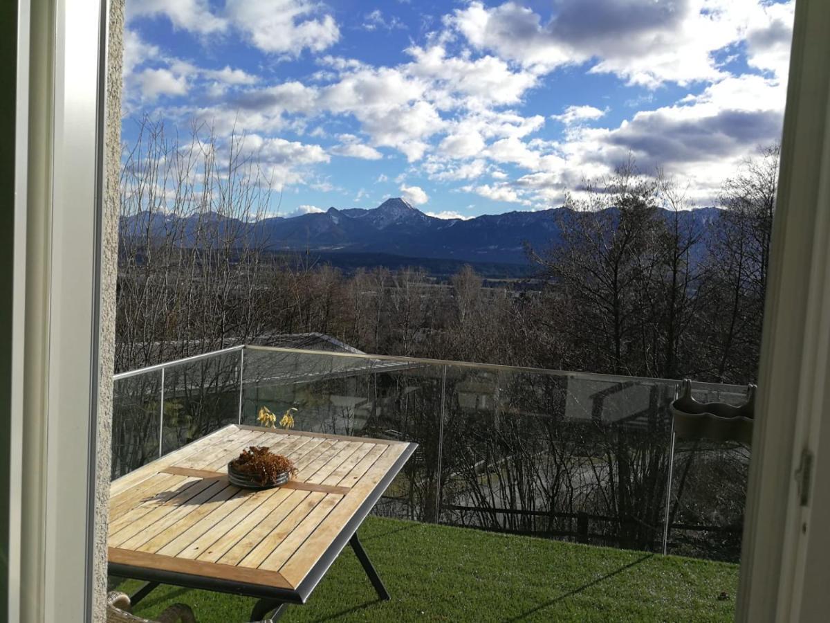 Haus Mit Traumhaften Ausblick Villach Esterno foto