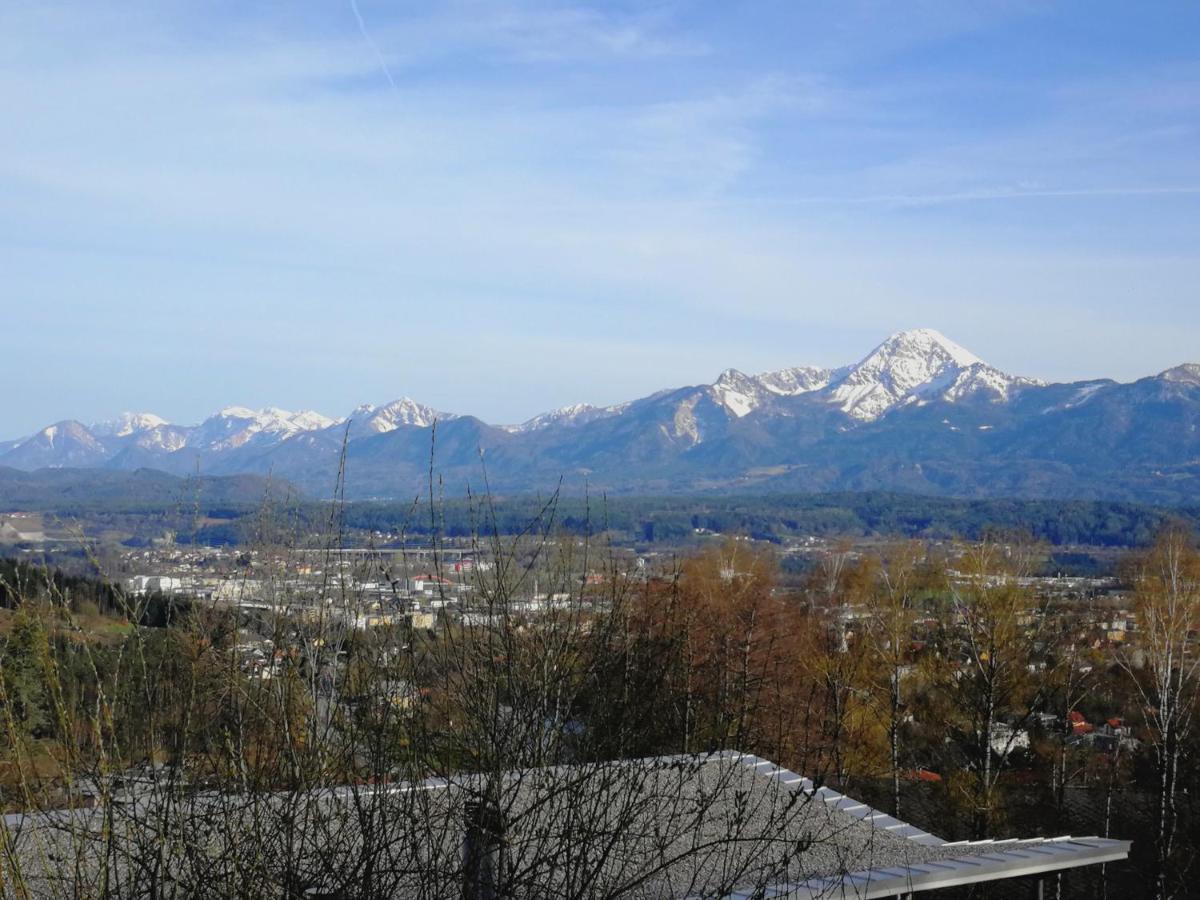 Haus Mit Traumhaften Ausblick Villach Esterno foto