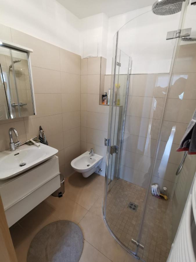 Haus Mit Traumhaften Ausblick Villach Esterno foto
