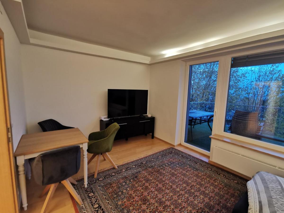 Haus Mit Traumhaften Ausblick Villach Esterno foto