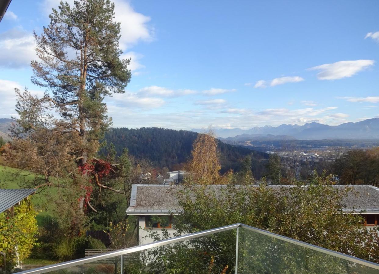 Haus Mit Traumhaften Ausblick Villach Esterno foto