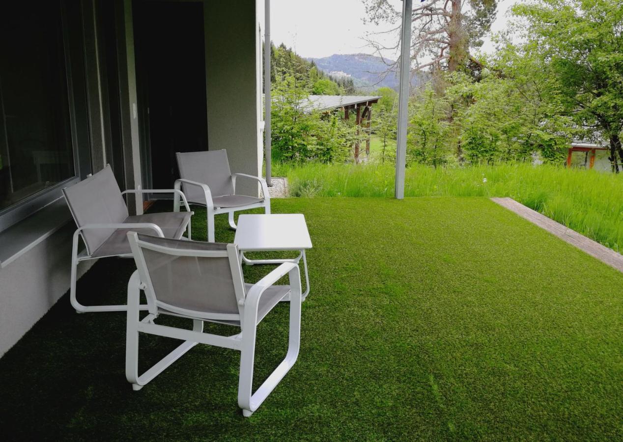 Haus Mit Traumhaften Ausblick Villach Esterno foto